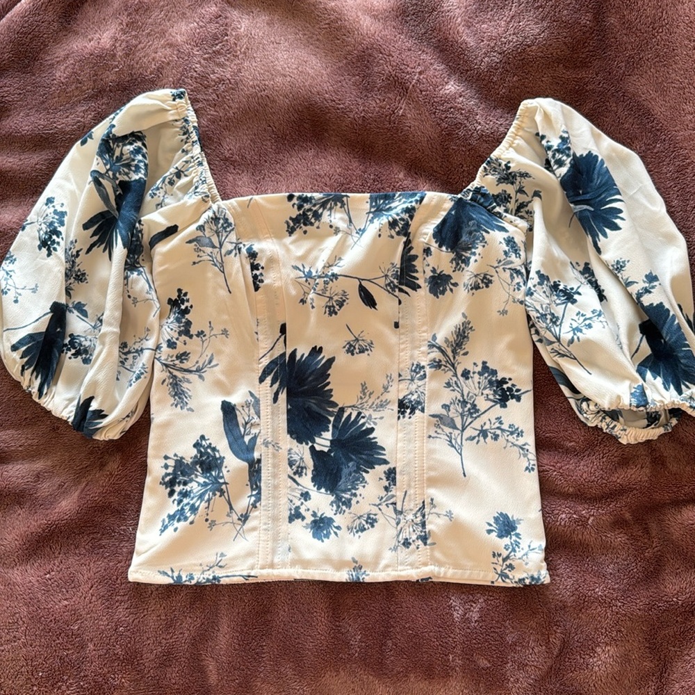 Abercrombie Puff Sleeve Top